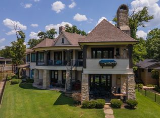 107 Pinehurst Dr, Mabank, TX 75156