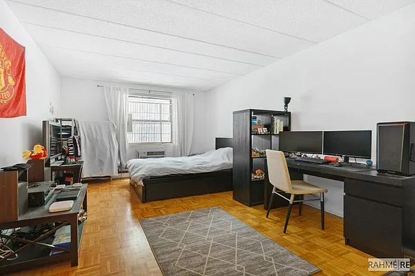 Rented by Rahme Real Estate, LLC | media 29