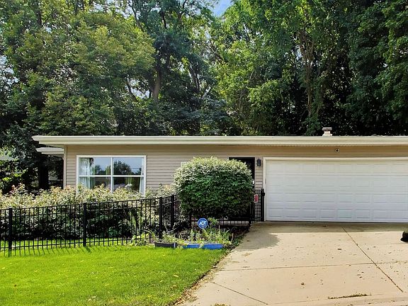 2nd image of 1001 Geneva Rd
