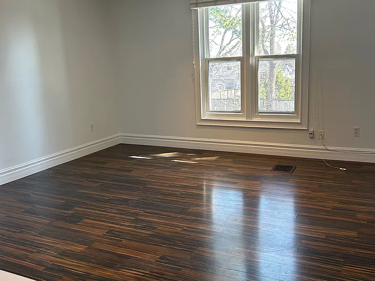 322 Codrington St #3 — Photo 5