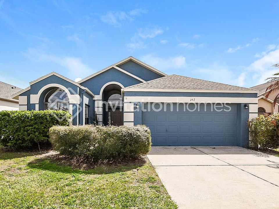 1st image of 242 Lakebreeze Cir