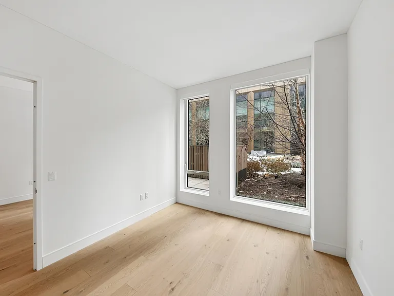 312 W 43rd St #2B — Photo 7