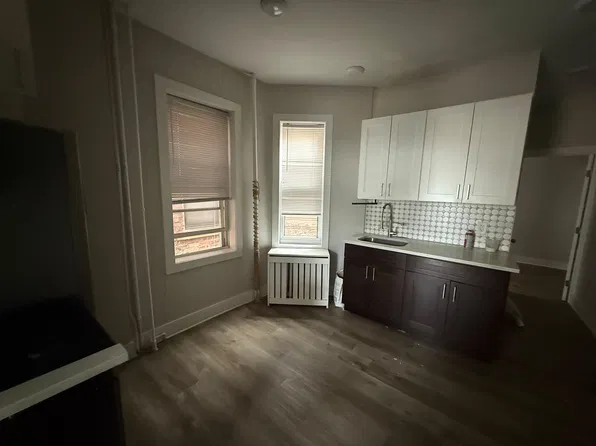 66 Wallis Ave #1E, Jersey City, NJ 07306
