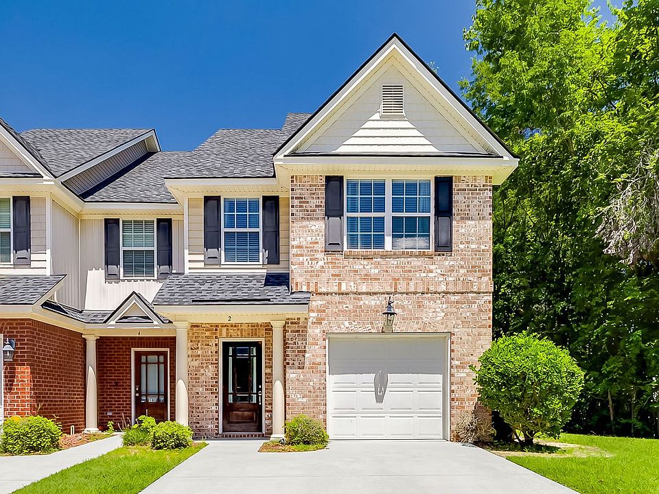 1st image of 2 Weslyn Park Dr