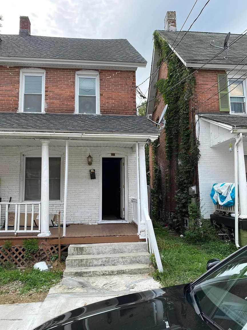 115 N 1st St photo 1