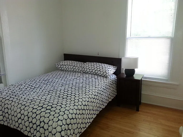 3301 University Ave SE #1 — Photo 8