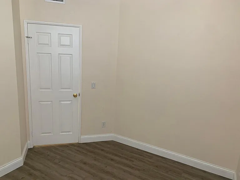 8078 E Venice Way — Photo 12