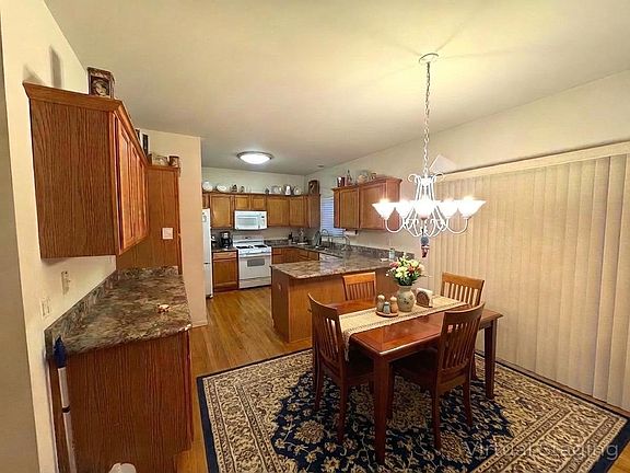 4th image of 254 Landfield Rd