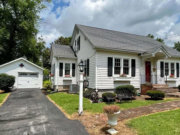 113 Church St, Paris, KY 40361