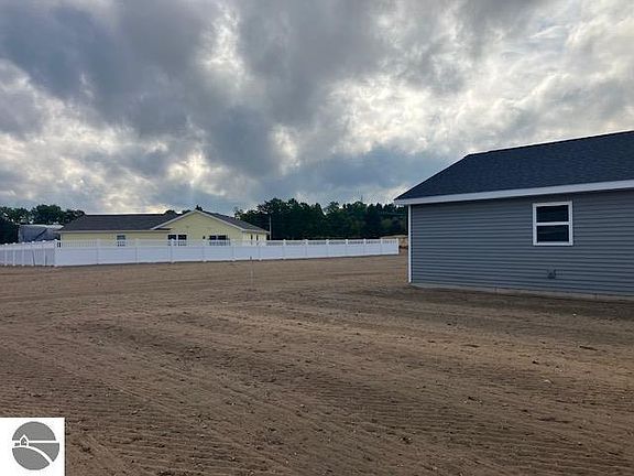 3rd image of 2607 Plover Dr #37
