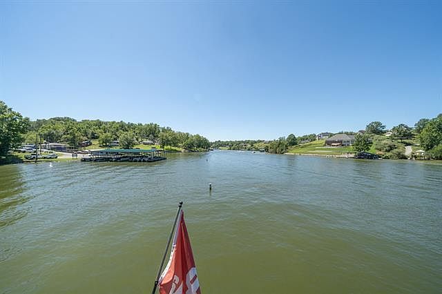 1st image of 285 Hill Dr