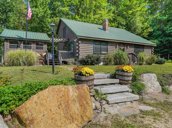 943 Ten Rod Road, Farmington, NH 03835
