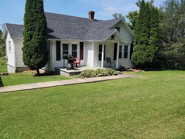 332 Fairview Rd, Galax, VA 24333