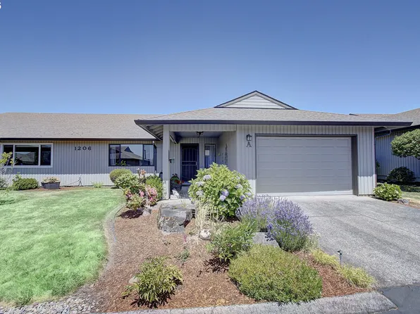 1206 NW 133rd St APT A, Vancouver, WA 98685