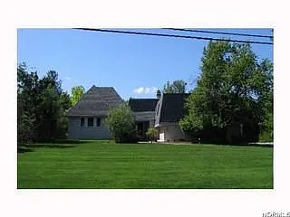 25466 Bryden Rd photo 1