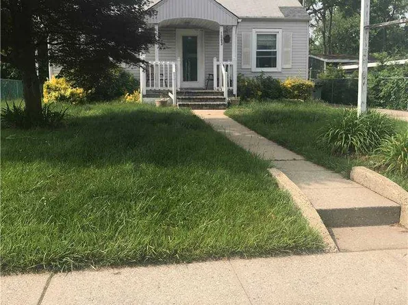 1003 Suffolk Ave, Brentwood, NY 11717