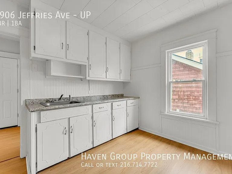 8906 Jeffries Ave #UP — Photo 10
