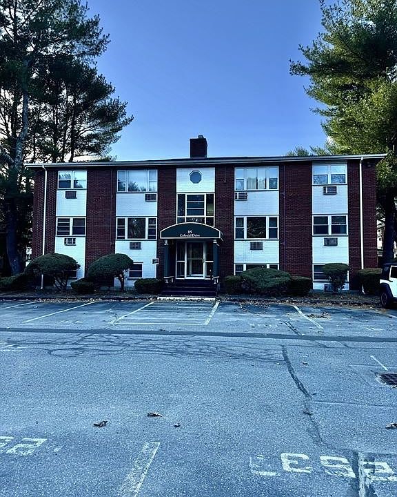 1st image of 5 Colonial Dr Building B5-8