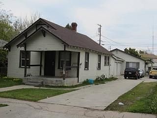 2nd image of 313 Flora St