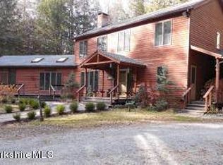 34 Glendale Rd, Stockbridge, MA 01262