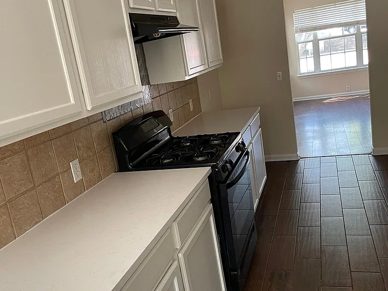 1000 Heritage Park Dr — Photo 25