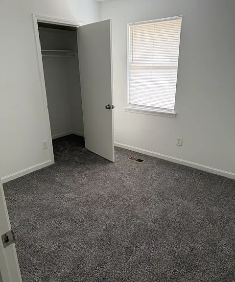 2430 Hampstead Dr — Photo 12
