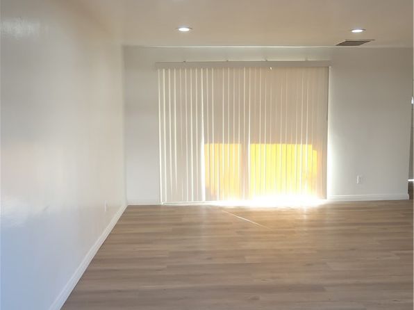 17061 Roscoe Blvd UNIT 16, Northridge, CA 91325