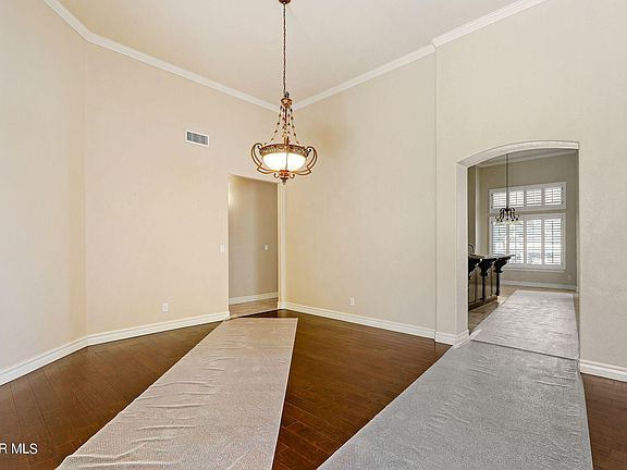 4th image of 6131 Via De Los Arboles