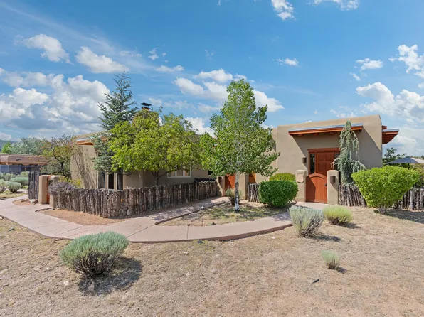 11 Pulitzer Trl APT D, Santa Fe, NM 87506