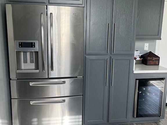 2nd image of 2049 New Haven Ave