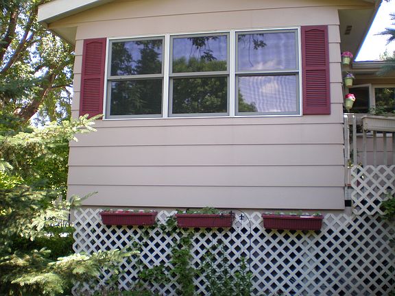 Four Season Room West