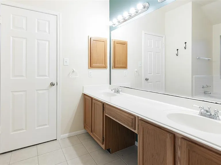 7231 Brockington Dr — Photo 7