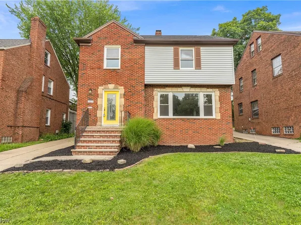 3809 Washington Blvd, University Heights, OH 44118