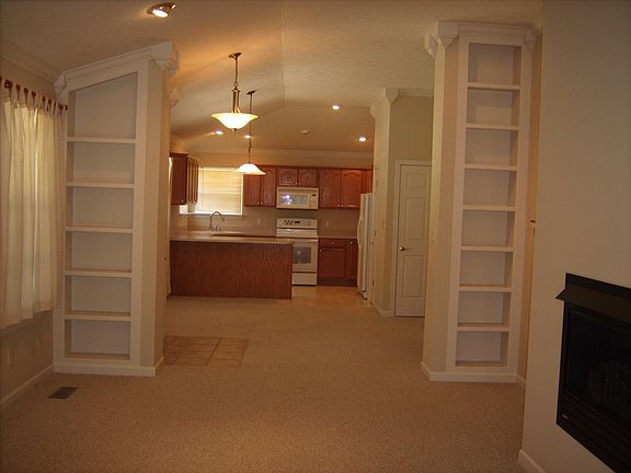 5th image of 102 S 18th St #102