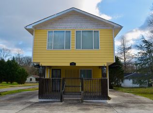 412 James St, Rossville, GA 30741