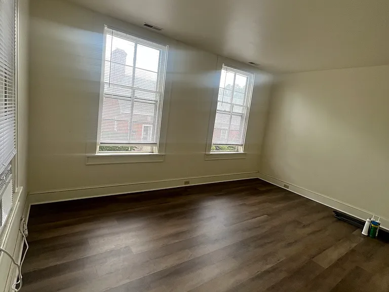 43 S Washington St #3 — Photo 2