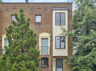 1418 12th St N UNIT B, Arlington, VA 22209