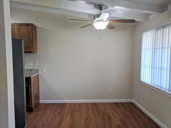 4th image of 3057 Alma St