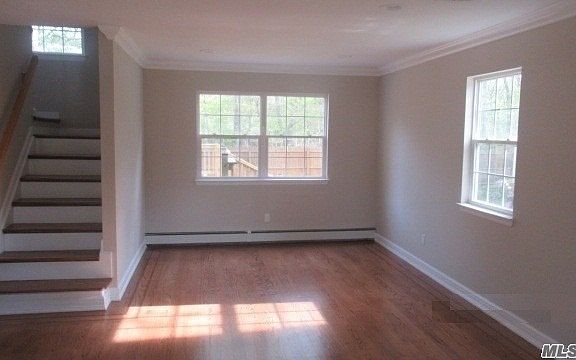 2nd image of 14 Lynbrook St