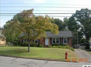 1336 Churchill Dr, Gastonia, NC 28054