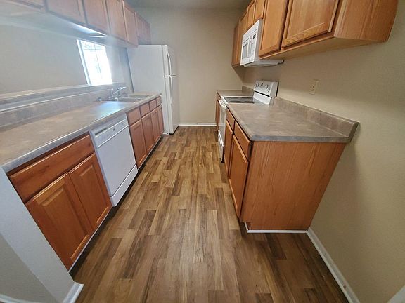 4th image of 1605 Telluride Ln