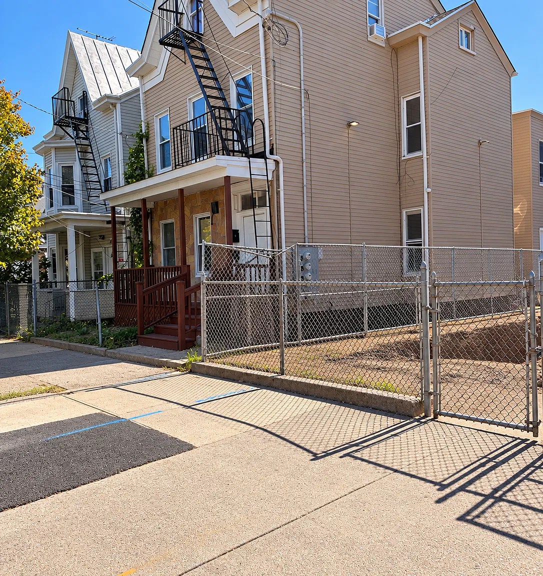 282 Hamilton Ave — Photo 1