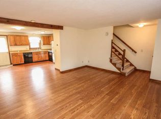 230 Chester Rd APT 6, Fremont, NH 03044