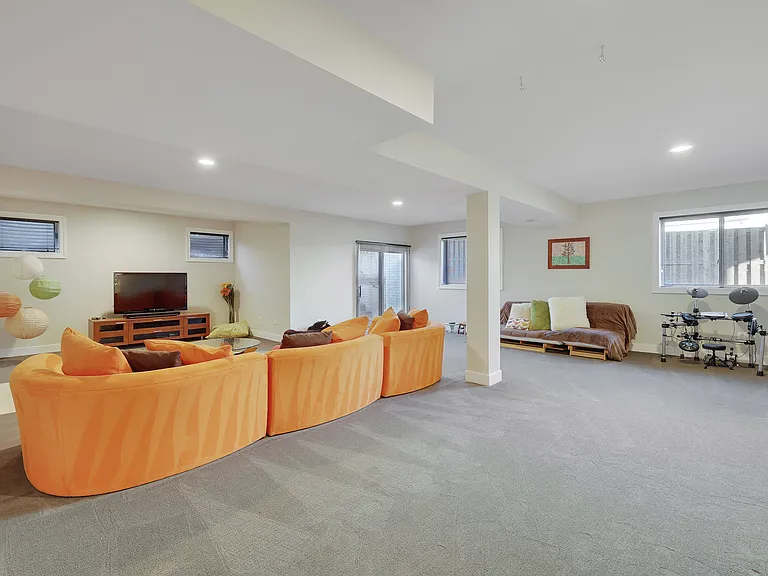 LL rec room with plenty of daylight