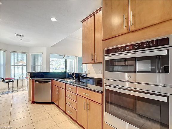 3rd image of 14081 Lavante CT