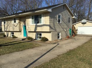1314 Skylane Dr, Norwalk, IA 50211