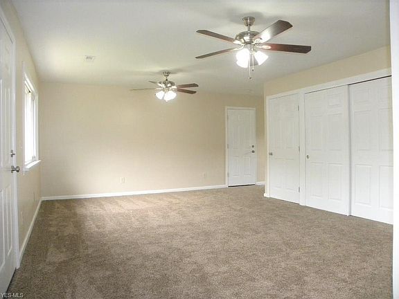 4th image of 10076 Emerson Ave