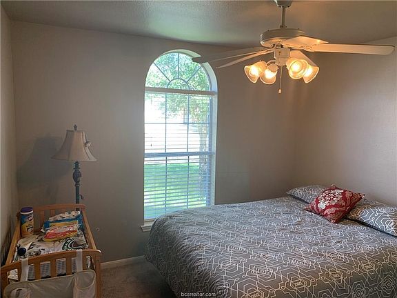 5th image of 15116 Meredith Ln