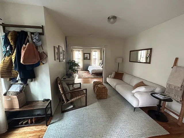 2 bed, 1200 sqft, $3,800 — Photo 2