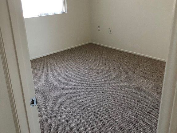 3rd image of 16710 Sherman Way APT 212